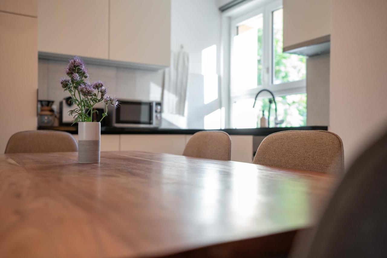 Moderne Wohnung Mit Parkplatz Ostermundigen Exteriör bild