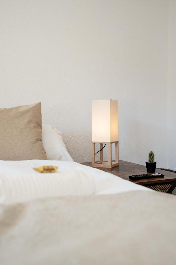 Moderne Wohnung Mit Parkplatz Ostermundigen Exteriör bild