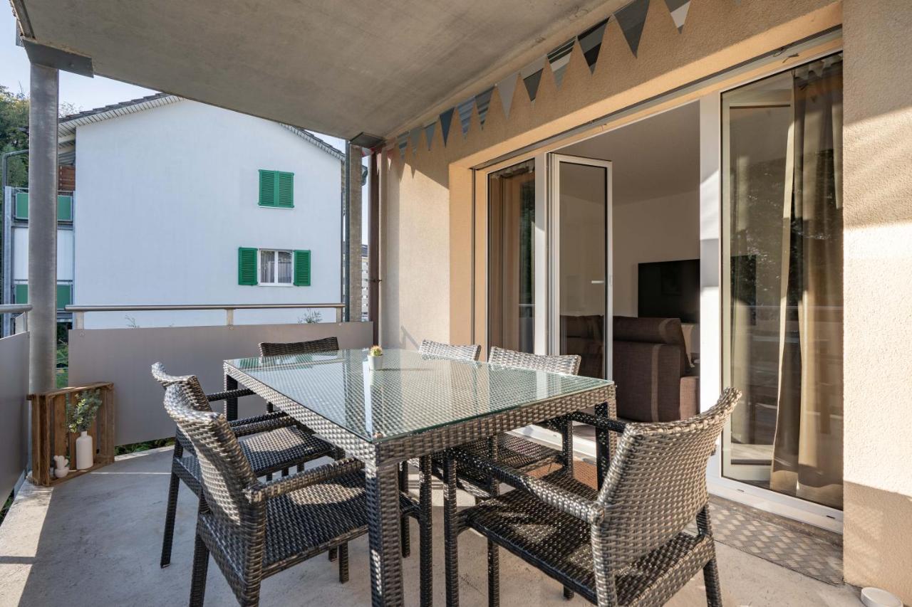 Moderne Wohnung Mit Parkplatz Ostermundigen Exteriör bild