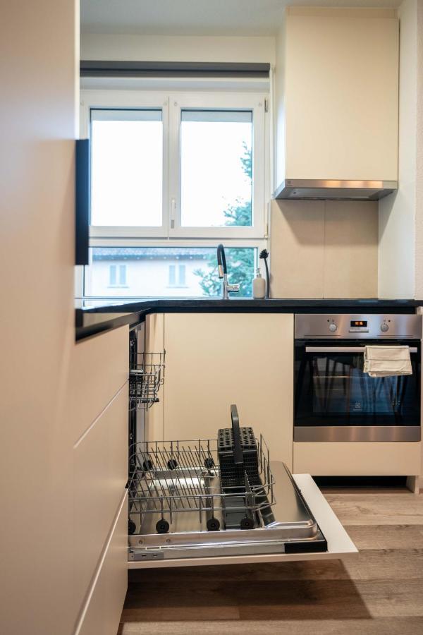 Moderne Wohnung Mit Parkplatz Ostermundigen Exteriör bild
